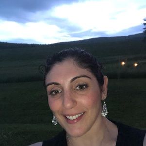 Meet your Posher, Paula